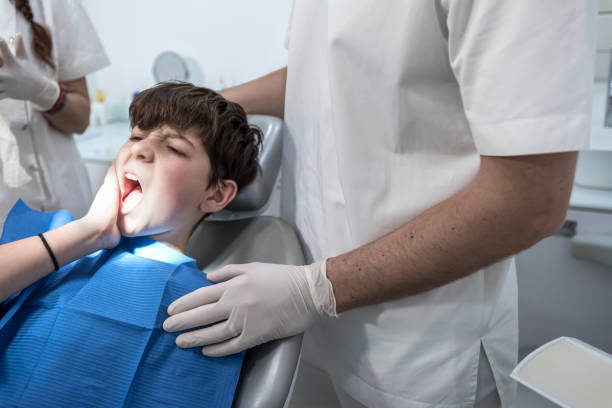 Best Emergency Dental Care for Broken or Chipped Teeth in Toledo, OH